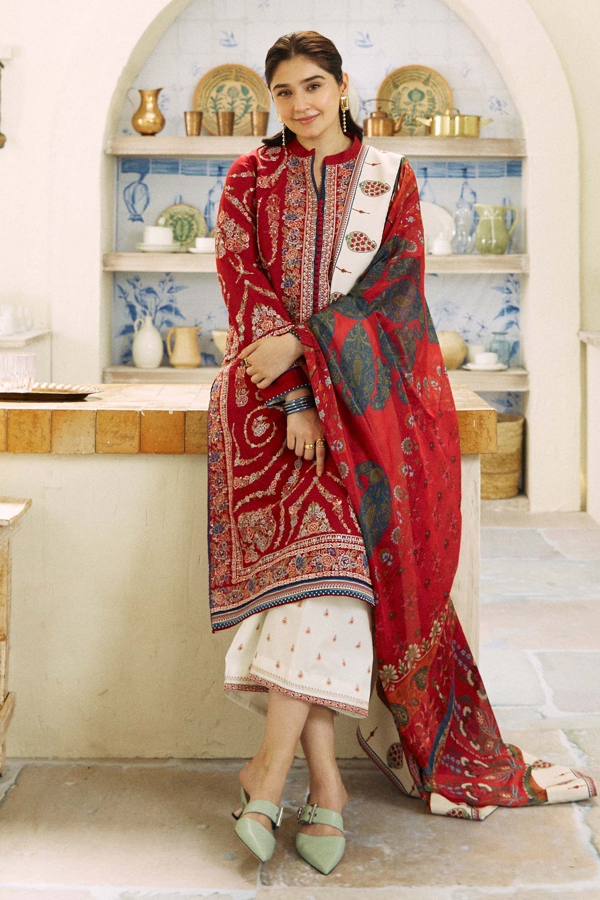 ZARA SHAH JAHAN - 3PC DHANAK EMBROIDERED SHIRT WITH PASHMINA PRINTED SHAWL AND TROUSER - HZG1775