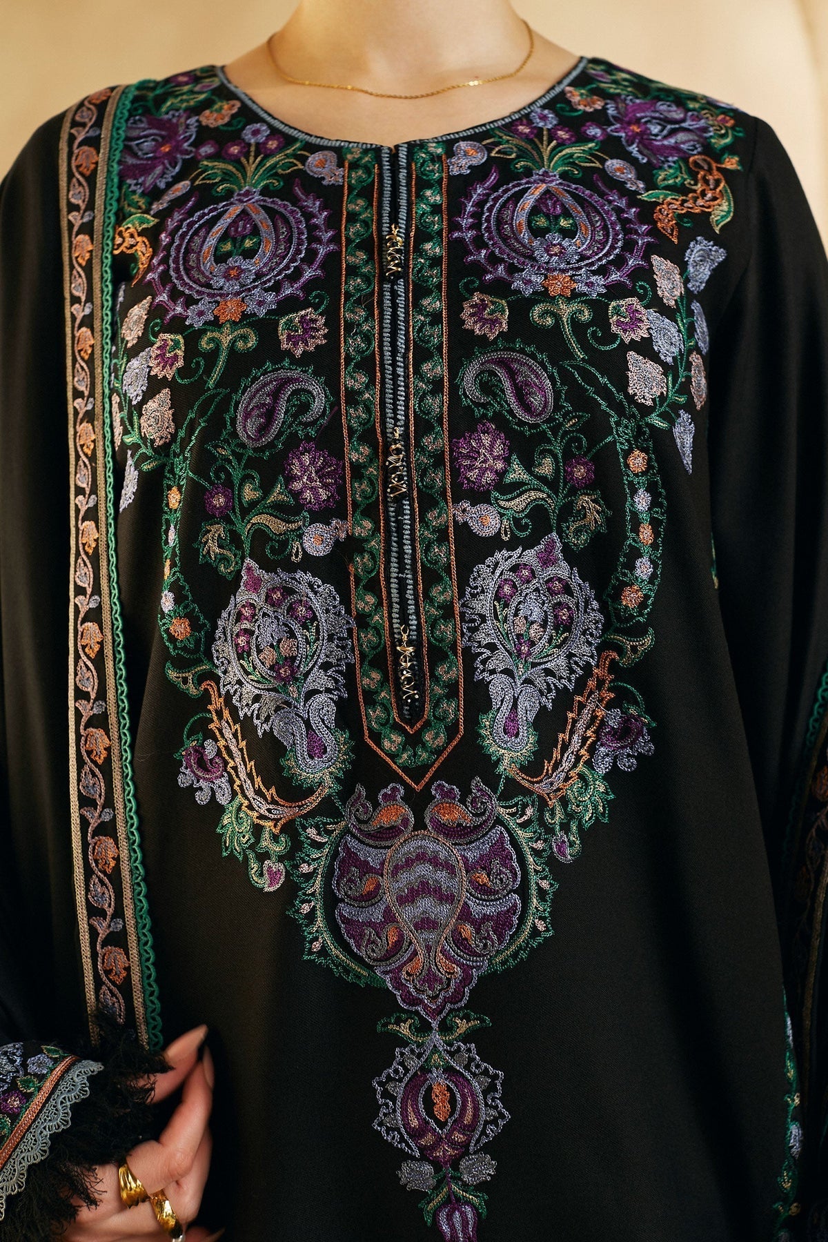 ZARA SHAHJAHAN - 3PC DHANAK EMBROIDERED SHIRT WITH DHANAK EMBROIDERED SHAWL AND TROUSER - HZG1381