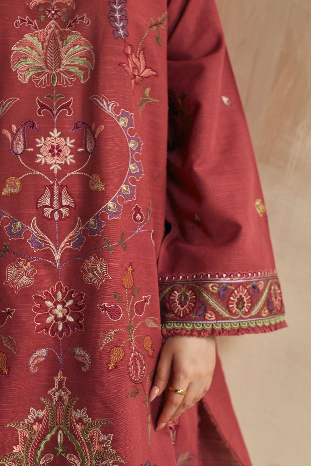 ZARA SHAH JAHAN - 3PC DHANAK EMBROIDERED SHIRT WITH TWILL PRINTED SHAWL AND TROUSER - HZG1394